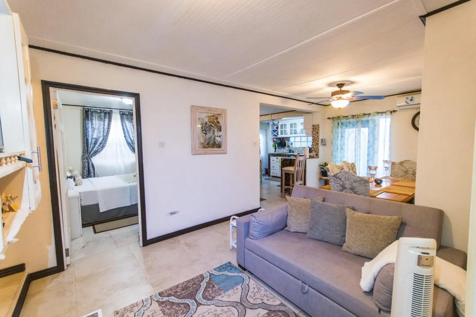 Apartment Shama'S Guest House Christ Church